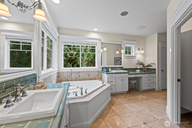 1051 Papago Drive, Fox Island, WA 98333