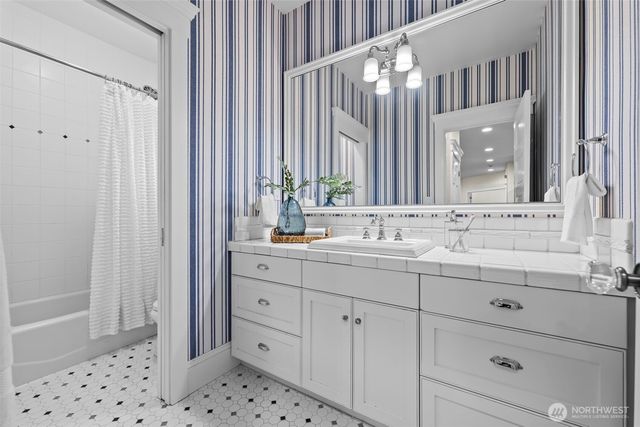 1051 Papago Drive, Fox Island, WA 98333