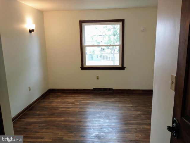 512 MIFFLIN BLVD, Reading, PA 19607