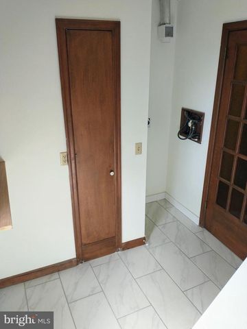 512 MIFFLIN BLVD, Reading, PA 19607