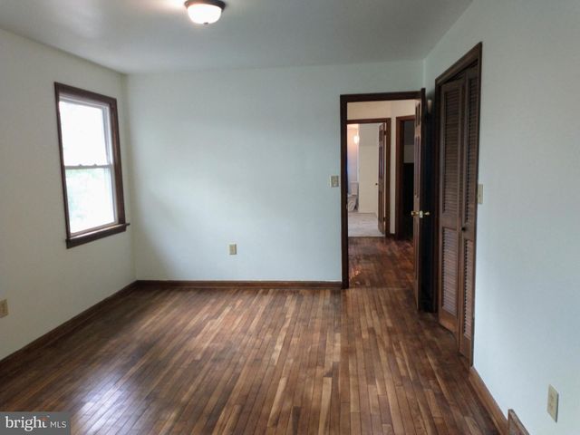 512 MIFFLIN BLVD, Reading, PA 19607