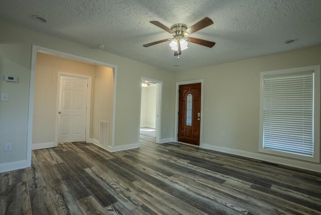 809 W Crawford Street, Dalton, GA 30720