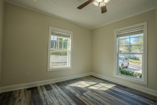 809 W Crawford Street, Dalton, GA 30720