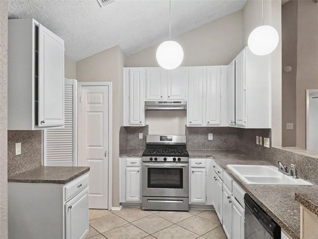 22511 Braken Manor Lane, Katy, TX 77449