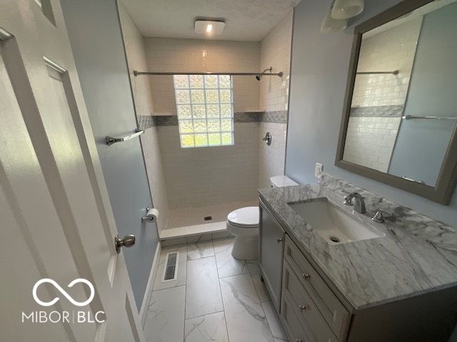 1935 Randall Road, Indianapolis, IN 46240