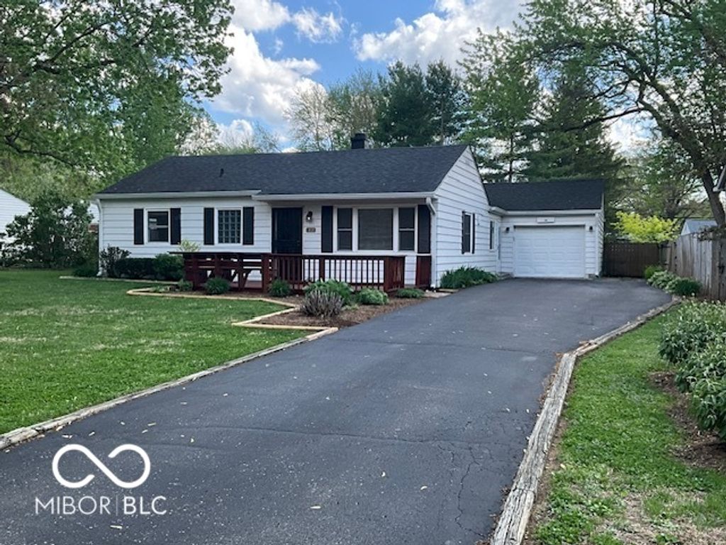 1935 Randall Road, Indianapolis, IN 46240