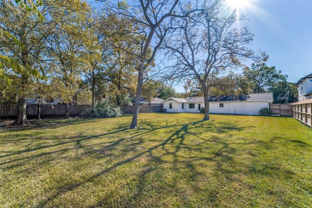 4502 Brookwoods Drive, Houston, TX 77092