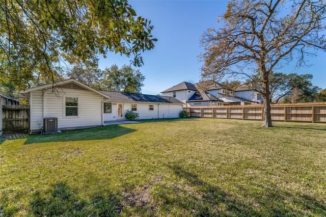 4502 Brookwoods Drive, Houston, TX 77092