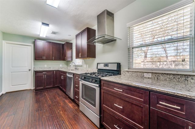 4502 Brookwoods Drive, Houston, TX 77092