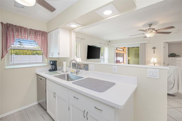 24540 HARBORVIEW ROAD D3, Punta Gorda, FL 33980