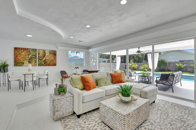 832 SW 10th Avenue, Boca Raton, FL 33486