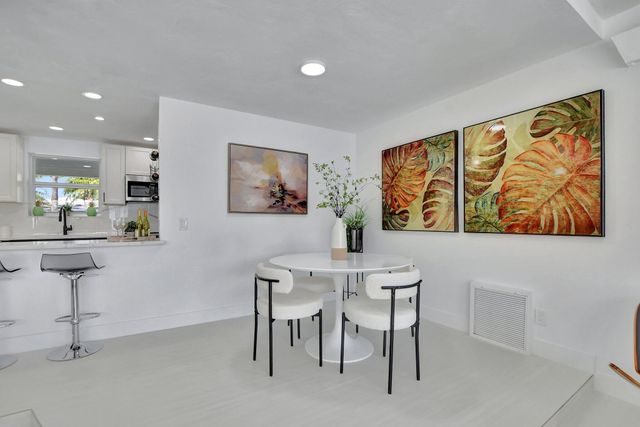 832 SW 10th Avenue, Boca Raton, FL 33486