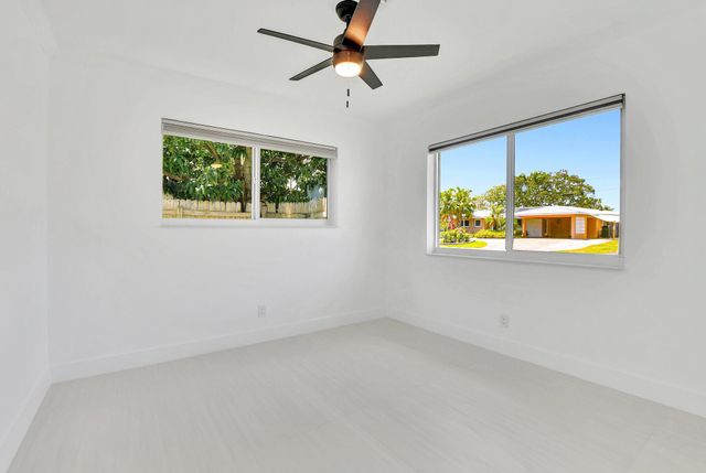 832 SW 10th Avenue, Boca Raton, FL 33486