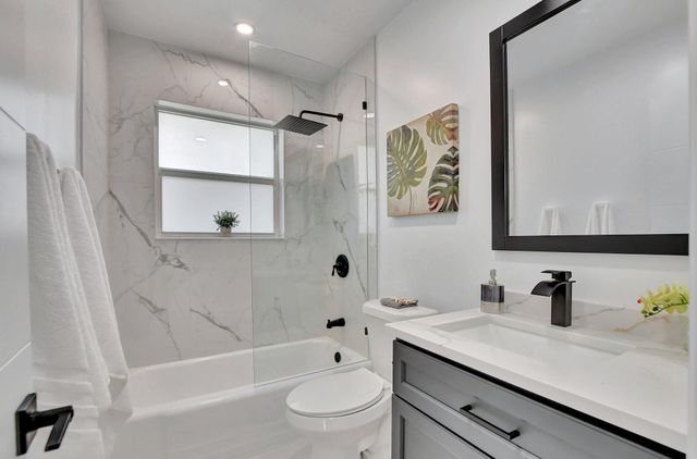 832 SW 10th Avenue, Boca Raton, FL 33486
