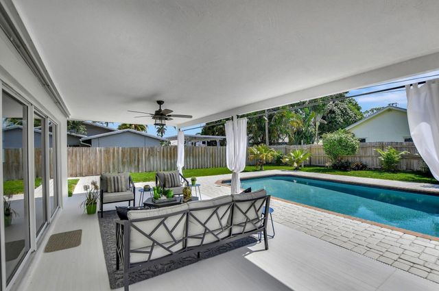 832 SW 10th Avenue, Boca Raton, FL 33486