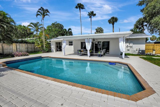 832 SW 10th Avenue, Boca Raton, FL 33486