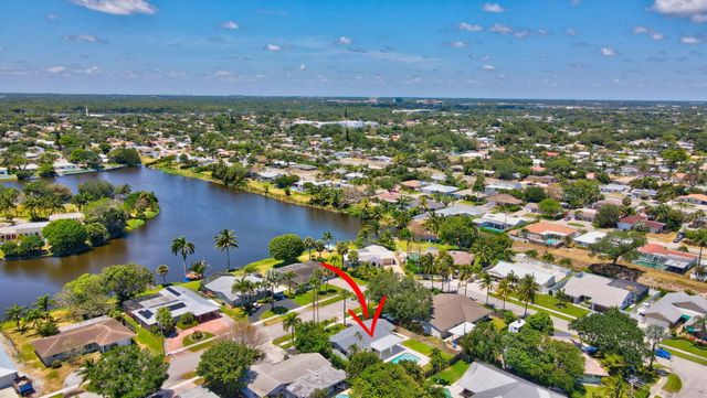 832 SW 10th Avenue, Boca Raton, FL 33486