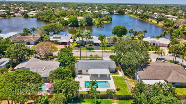 832 SW 10th Avenue, Boca Raton, FL 33486