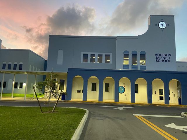 832 SW 10th Avenue, Boca Raton, FL 33486