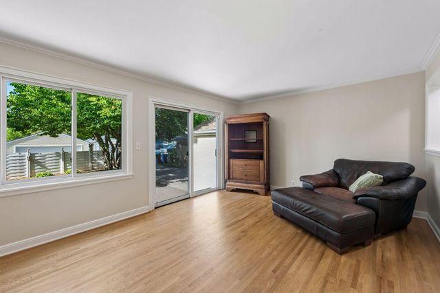 1731 Hillcrest Avenue, Saint Paul, MN 55116