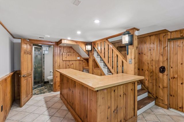 1731 Hillcrest Avenue, Saint Paul, MN 55116