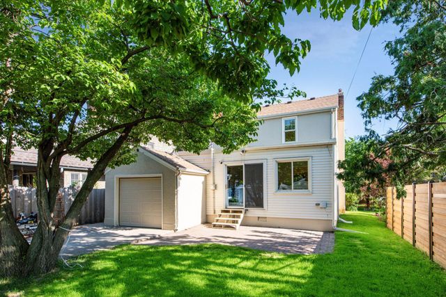 1731 Hillcrest Avenue, Saint Paul, MN 55116
