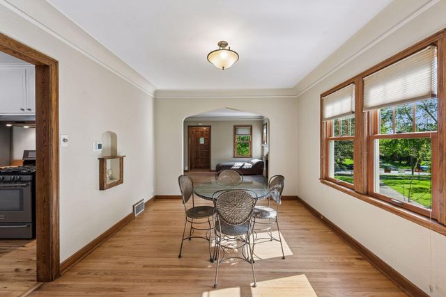 1731 Hillcrest Avenue, Saint Paul, MN 55116