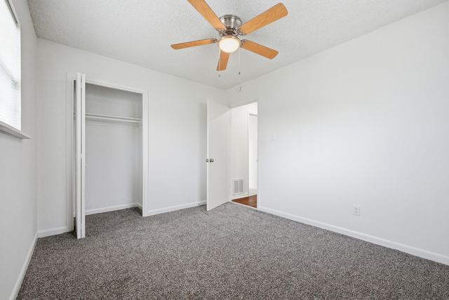 32 Cascabellas Street, Mary Esther, FL 32569