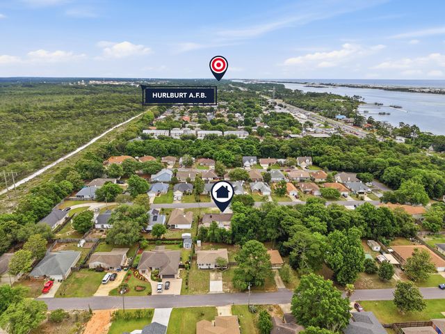 32 Cascabellas Street, Mary Esther, FL 32569
