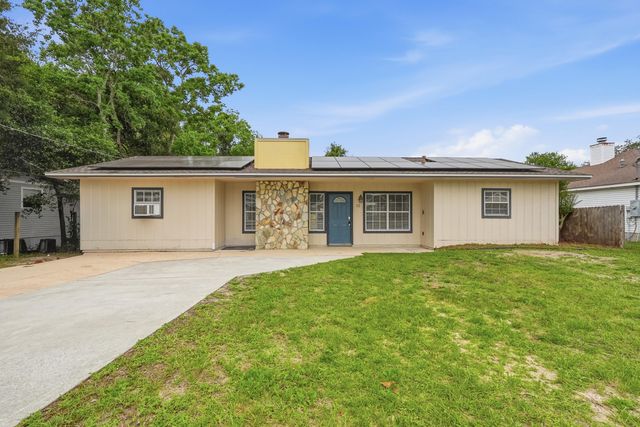 32 Cascabellas Street, Mary Esther, FL 32569