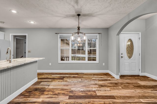 3410 Quail Run Road, West Plains, MO 65775