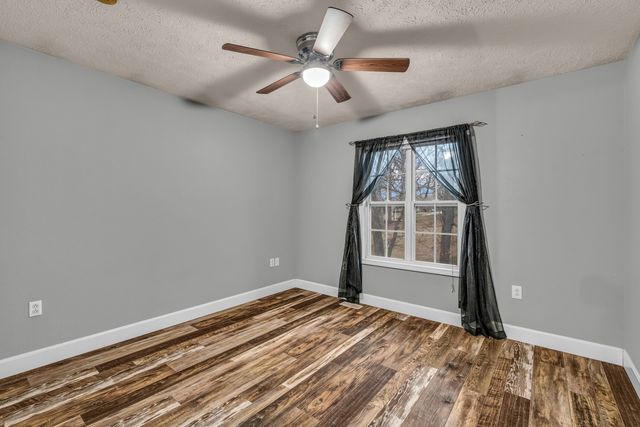 3410 Quail Run Road, West Plains, MO 65775