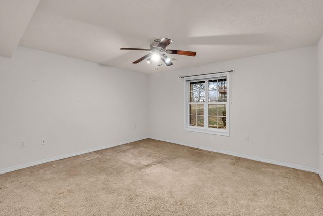 3410 Quail Run Road, West Plains, MO 65775