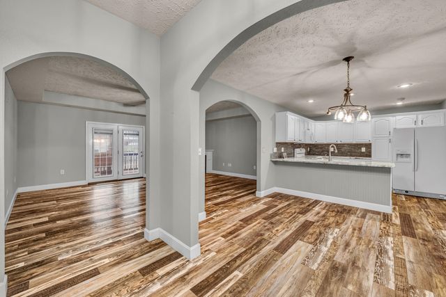 3410 Quail Run Road, West Plains, MO 65775