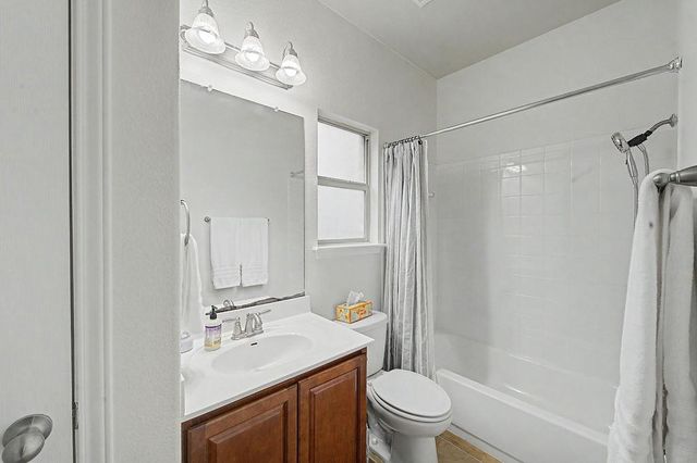 17804 Linkhill DR, Dripping Springs, TX 78620