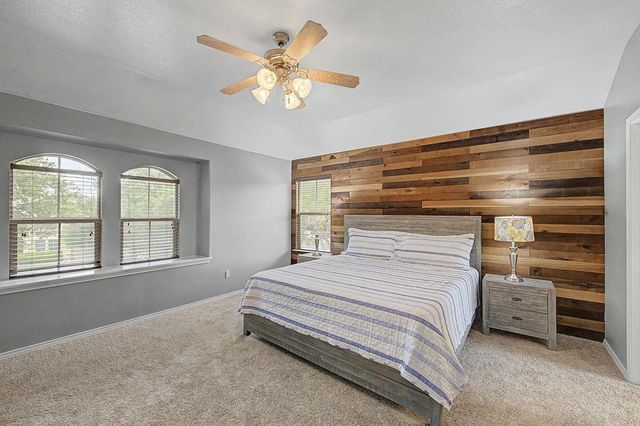 17804 Linkhill DR, Dripping Springs, TX 78620