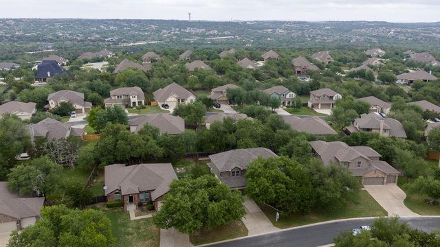 17804 Linkhill DR, Dripping Springs, TX 78620