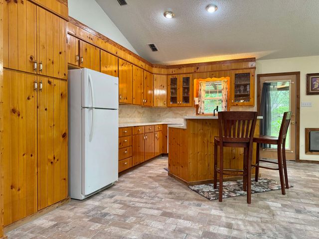 307 Locklear Avenue, Longview, TX 75605