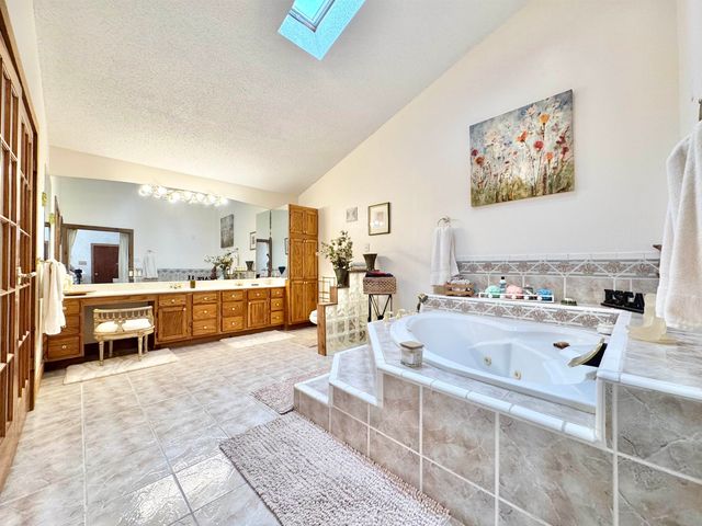 307 Locklear Avenue, Longview, TX 75605