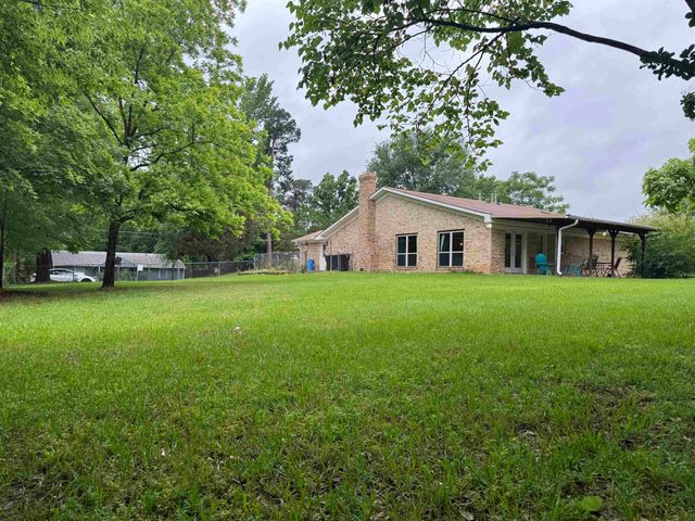 307 Locklear Avenue, Longview, TX 75605