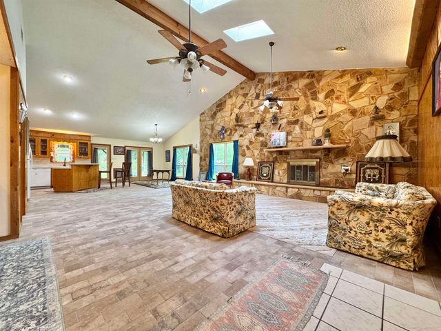 307 Locklear Avenue, Longview, TX 75605