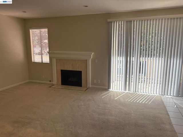 3663 Oakwood Ter 211, Fremont, CA 94536