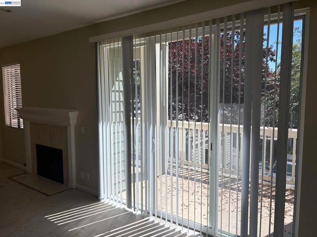 3663 Oakwood Ter 211, Fremont, CA 94536