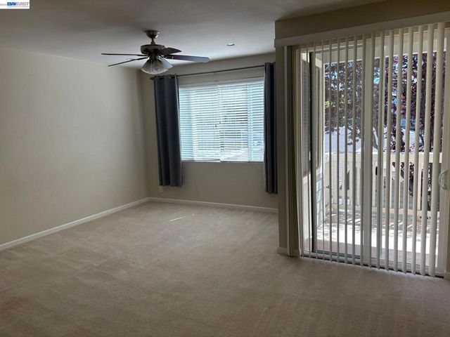 3663 Oakwood Ter 211, Fremont, CA 94536