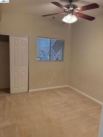 3663 Oakwood Ter 211, Fremont, CA 94536