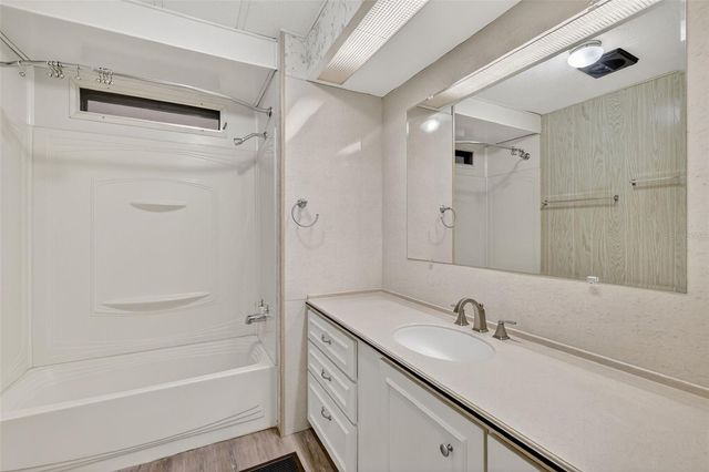 165 SHADY LANE DRIVE, Eustis, FL 32726