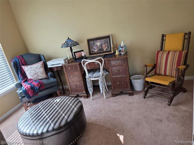 41321 Chestnut Drive, Clinton Township, MI 48038