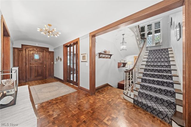 14211 Larchmere Boulevard, Shaker Heights, OH 44120