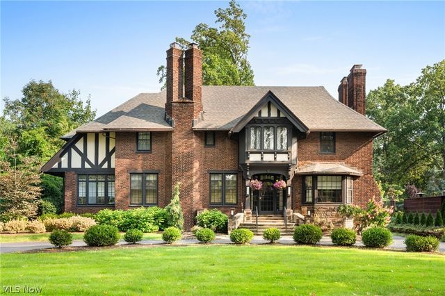 14211 Larchmere Boulevard, Shaker Heights, OH 44120