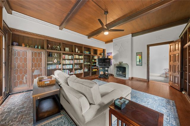 14211 Larchmere Boulevard, Shaker Heights, OH 44120